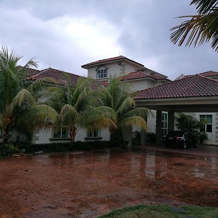 Guesthouse Dragon Place ไทปิง ภายนอก รูปภาพ