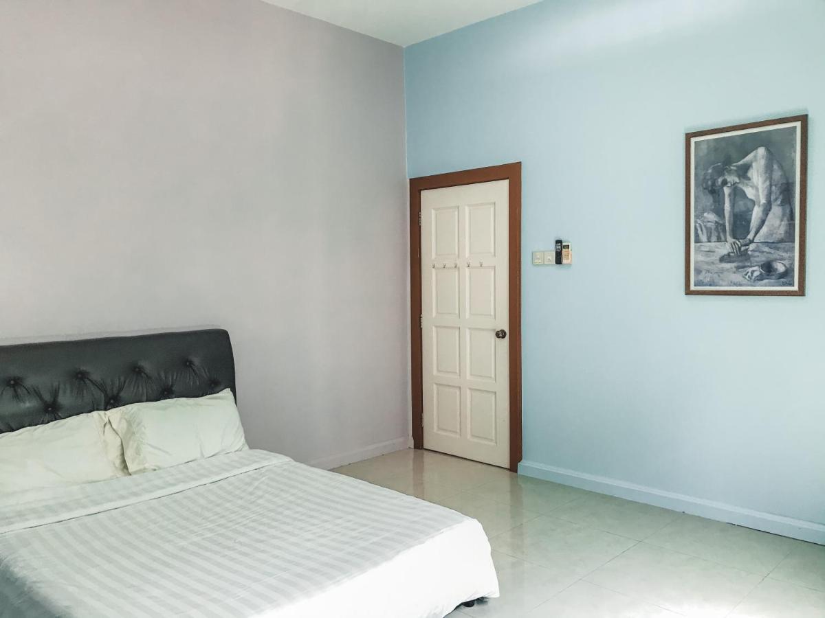 Guesthouse Dragon Place ไทปิง ภายนอก รูปภาพ