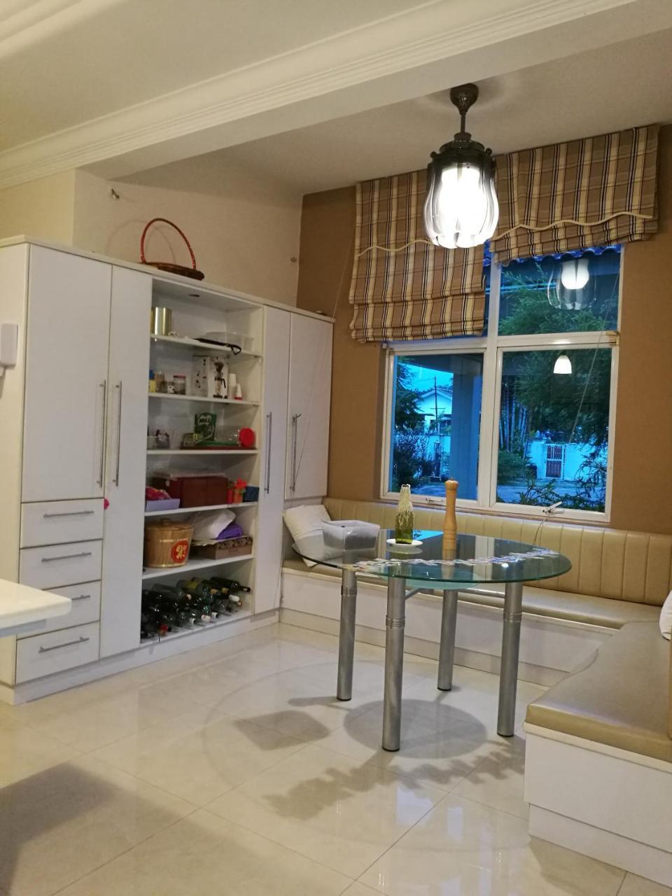 Guesthouse Dragon Place ไทปิง ภายนอก รูปภาพ