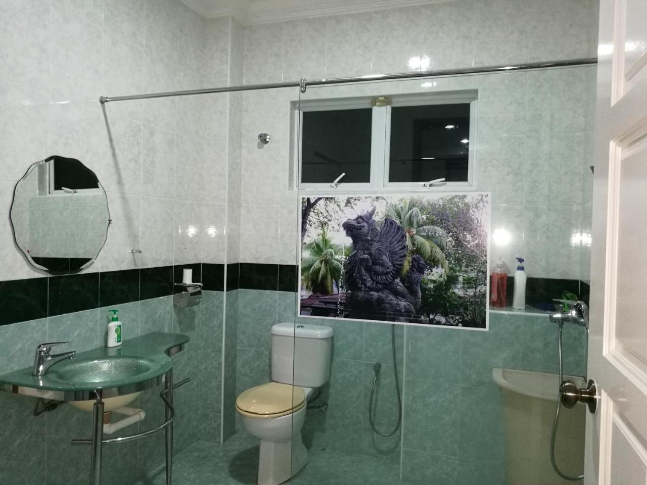 Guesthouse Dragon Place ไทปิง ภายนอก รูปภาพ